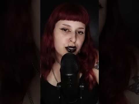 Kiss triggers (beijos com gloss) #asmr #asmrsounds