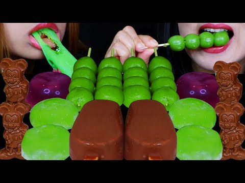 ASMR Mickey Mouse CHOCOLATES, GREEN TEA DANGO, FRESH CREAM MOCHI, GIANT CHOCOLATE ICE CREAM BARS 먹방