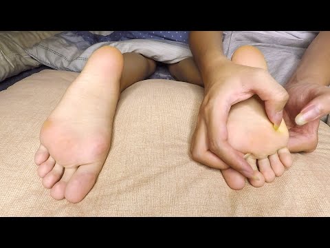Scratching Her Callus | ASMR Foot Scratching & Toes Cracking