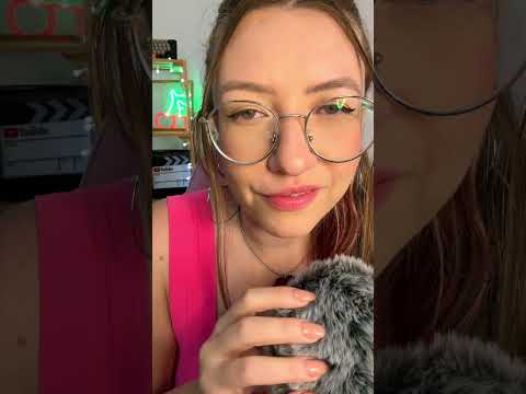 ASMR- 🎧Como vc prefere o cafuné na cabeça? #asmr #asmrbrasil