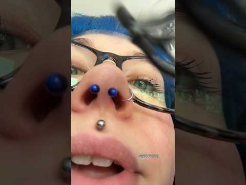 ASMR SUPER QUICK MASCARA 👁️👄👁️ #asmr #shorts