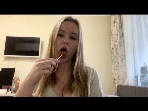 ASMR LOLLIPOP 🍭 licking MOUTH SOUNDS 🤤