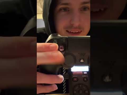 Teaching you about PS4 controller #relax #triggersforsleep #tingles #tapping #asmrtriggers