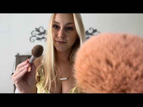 ASMR roleplay ✨friend does your makeup ~ personal attention, tapping, brushing, trigger assortment
