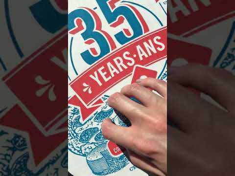 ASMR Tapping on Pizza Box in the Car