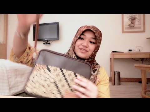 [ASMR] roleplay friendly lady helps you get your customised gifts order