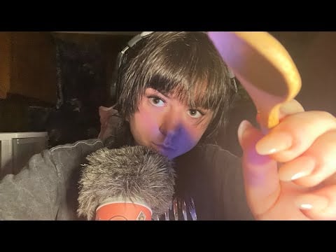 10 minutes of calming wooden visual and audio triggers