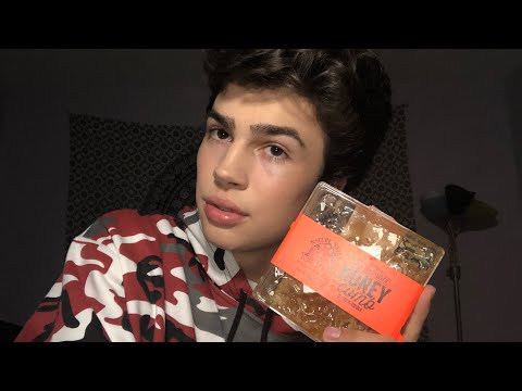 ASMR- Eating Raw Honeycomb 🍯 (Sticky, Crunchy, Major Tingles)