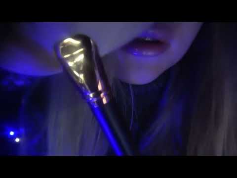 ASMR in German - Gute Nacht Geschichte - Good Night Story for Sleep (Whispered, Face Brushing)