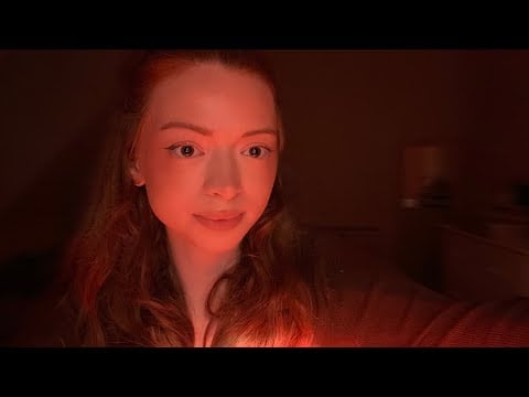 - ASMR - CHUCHOTEMENTS PROCHES EN FAIBLE LUMINOSITÉ 🤍