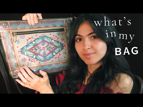 what's in my bag asmr 👛