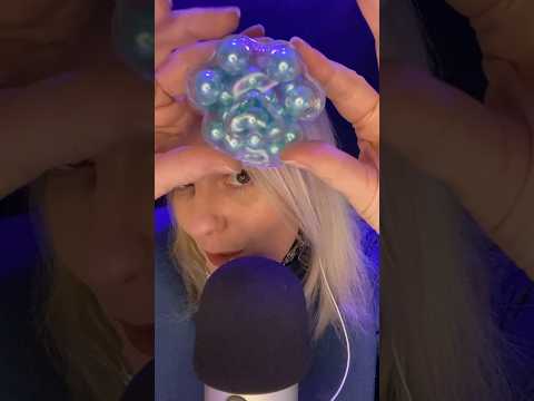 ASMR FR / Quelle note pour ce nouveau déclencheur ? #asmrfr #asmrshorts #shortsasmr
