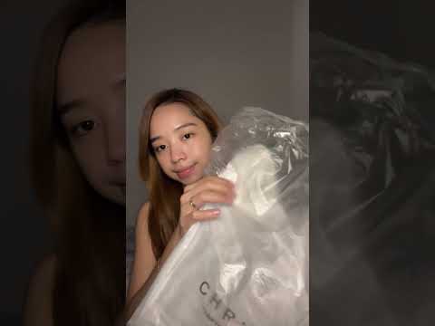 Unboxing the bag that i bought for my mother 👜 yes i know the color is tacky😂