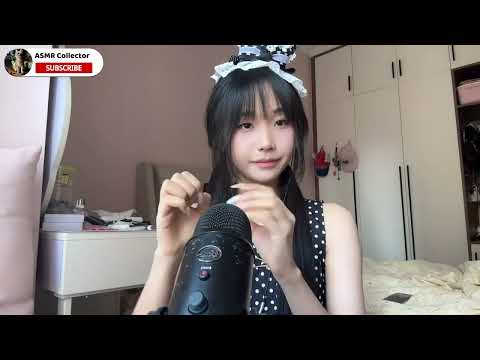 ASMR🎧｜Clothes scratching + small toy tapping.