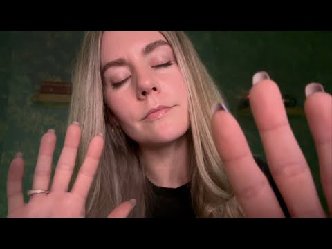 ASMR ❤️ Prayer of Worship for a Peaceful Sleep ❤️ Relaxing Hand Movements