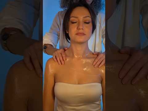 MASSAGGIO BURROSO #tingles #relax #asmrmassage #arasulèsupersonareale