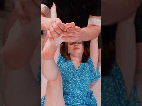 Stretch. Crack. Healing.—Natasha’s session seals effortless flow #chiropractic