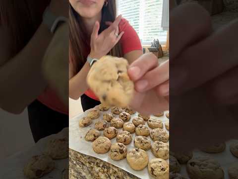 Making My Famous Chocolate Chip Cookies 🍪 ASMR Voiceover #shorts