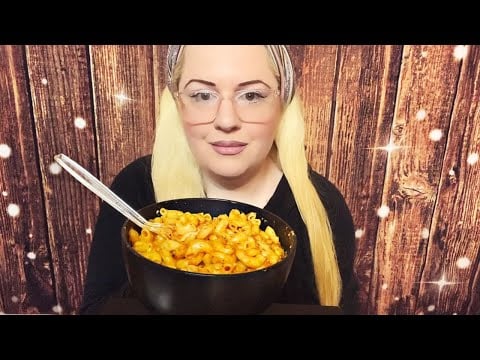 Eating ASMR 🍝 eating pasta and talking about depression and mental health.￼