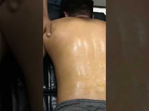 Full Back Deep Tissue Massage #asmr #barbershop #backmassage #massagetherapy #lahoribarber #relaxing