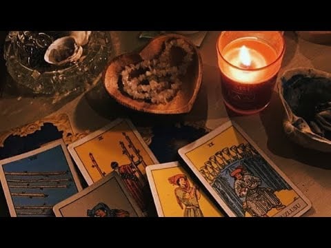 ASMR TAROT: O QUE ELE(A) ESCONDE DE VOCÊ 👀🤔