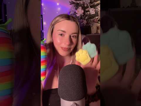 ASMR this or that 🐛🐾  #asmrtriggers #asmrtingles