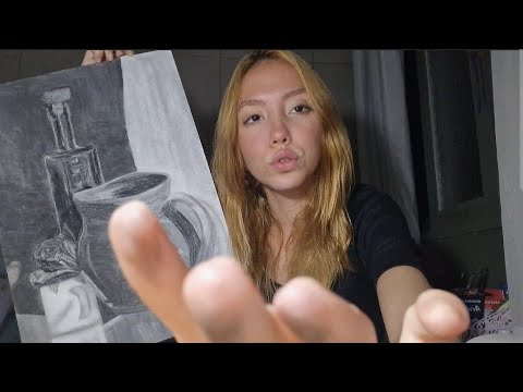 ASMR mostrando meus desenhos da faculdade, sons de boca, e triggers aleatórios