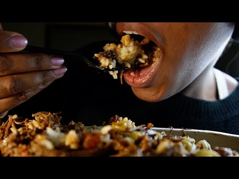 CHIPOTLE ASMR EATING SOUNDS | UP CLOSE MOUTH SOUNDS