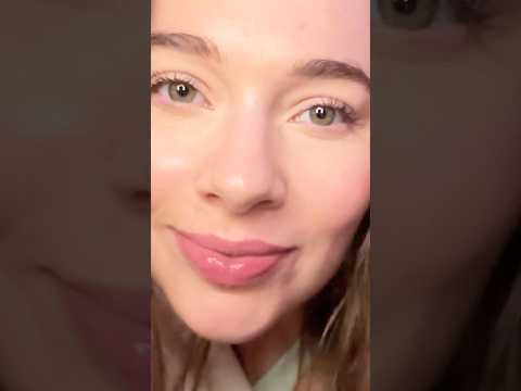 ASMR face tapping #asmr #relax #visualtingle #asmrtriggers #triggersforsleep