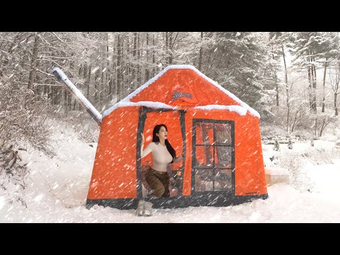 ❄️CAMPING IN THE SNOW WITH A WARM INFLATABLE TENT: SOUNDS OF SNOWY NATURE