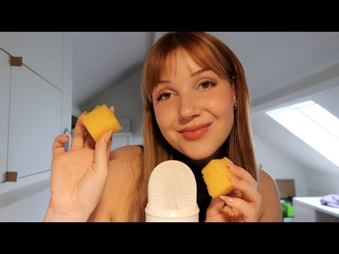 ASMR 💛 Sponge Sounds ~ (squishing, scratching & tapping)