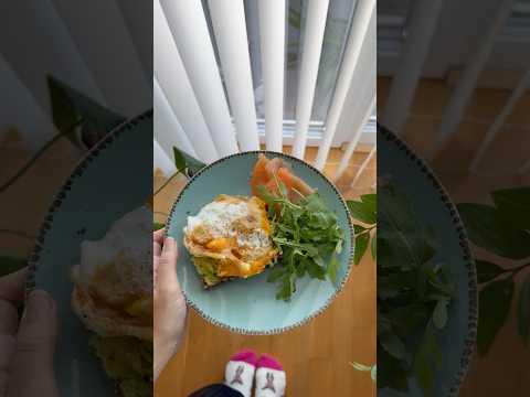 ASMR Pre-Run Breakfast Recipe 🥑 (Voiceover) #asmr #whispering #healthyrecipe #brekfast #highprotein