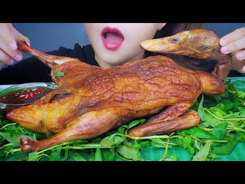 ASMR EATING VIETNAMESE ROASTED DUCK IN JARS EATING SOUNDS | LINH-ASMR