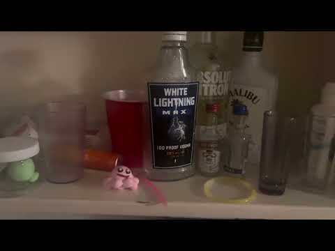 ASMR TAPPING ON BOTTLES 🍀