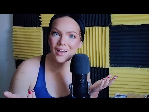 ASMR Sussurri *INTENSI* mentre ti racconto una Disavventura Tragicomica | Il Salotto del Venerdì 