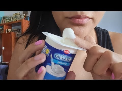 ASMR comiendo Yogurt con el dedo sin hablar