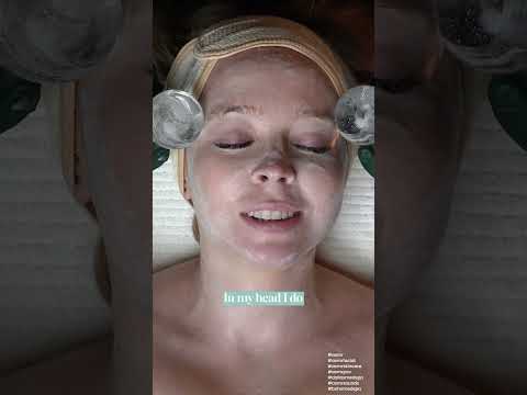 BTS of Kay's ASMR Christmas Facial