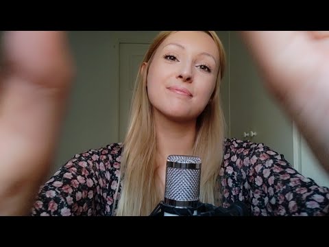ASMR Roleplay tu amiga te cuida porque estás malito🌡️🥵