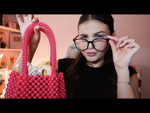 ASMR POV : Ta Prof Fouille Dans ton Sac 👀