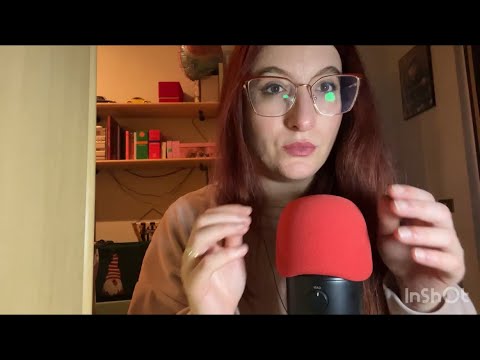ASMR - COSA NON PUÒ MANCARE IN INVERNO 🧣❄️ show and tell
