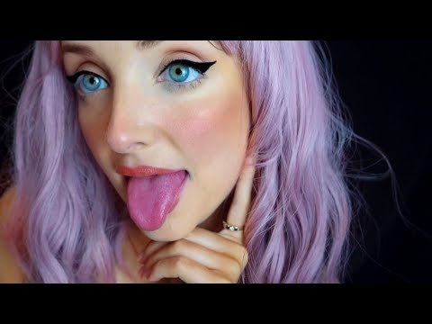 ASMR- GIRLFRIEND GIVES YOU SUPER UP CLOSE STEAMY KISSES 😘