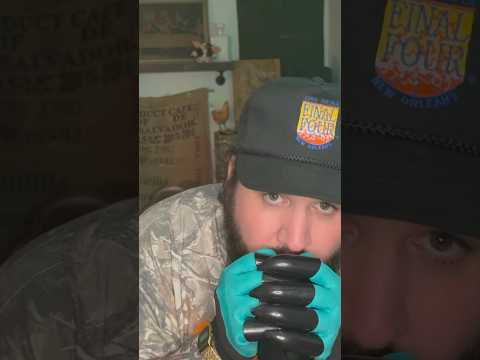 ASMR SHORT // THE TiNGLE TRAiN