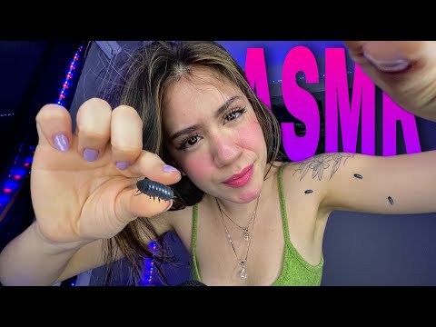 ASMR TIRANDO PIOLHOS DA SUA CABEÇA