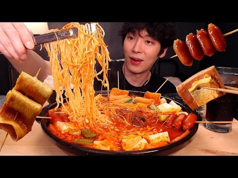 ASMR MUKBANG 집밥! 김치 부대찌개 먹방 (라면 어묵 비엔나 스팸 두부 등) SPICY KIMCHI NOODLES RAMEN, SPAM, SAUSAGE [SIO ASMR]