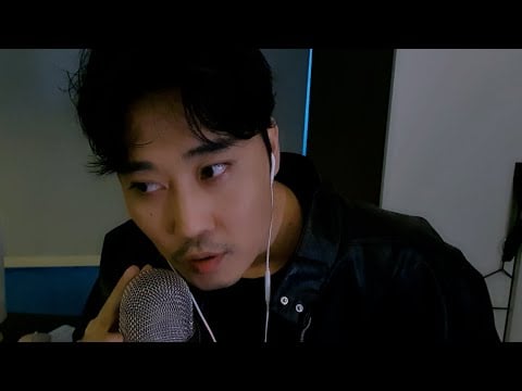 ASMR Tongue fluttering & hand sound, dry mouth sounds lol