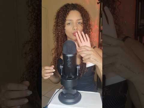 ASMR • Gatilhos diferentes que os inscritos me pedem #asmr #shorts