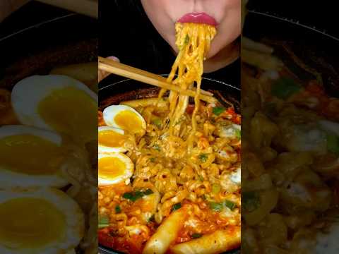 Cheesy Carbonara Noodles #asmr #buldaknoodles #satisfying #shorts