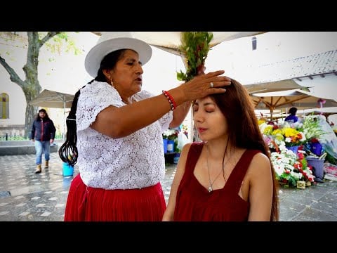 Doña Rosa at the flower market: Limpia Espiritual (Spiritual Cleansing) and ASMR Massage