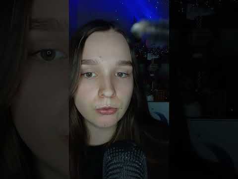 fica parado para receber a make (asmr)