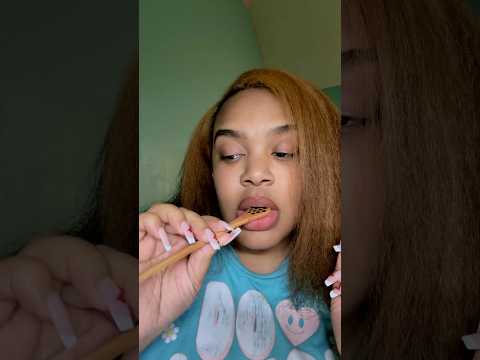 honeyspoon 🐝 #shortscreator #shorts #asmr #relax #asmrsounds #asmrshorts #trending #sleep